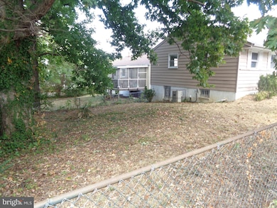 unlisted-address, Hyattsville, MD 20785 - photo 2