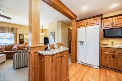 3102 2nd Ave SW, Cedar Rapids, IA 52404 - photo 4