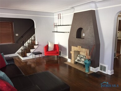 Spacious Living Room