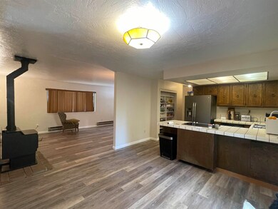 302 Mountain View Rd unit 2, Calpine, CA 96124 - photo 7