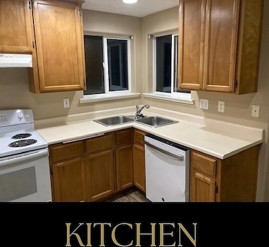 771 Halvorsen St, Medford, OR 97501 - photo 7