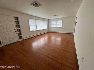 3010 S 5th Ave, Whitehall, PA 18052 - photo 4