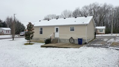 119 Tanner Cir, Shelbyville, TN 37160 - photo 6