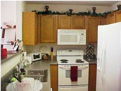 147 Swaying Pine Ct unit A23, Crestview, FL 32539 - photo 5