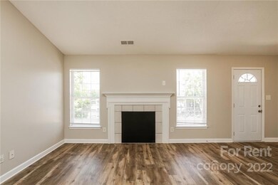 942 Faye St, Statesville, NC 28677 - photo 3