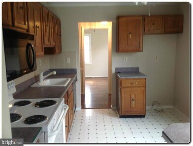 14922 Laurel Oaks Ln, Laurel, MD 20707 - photo 4