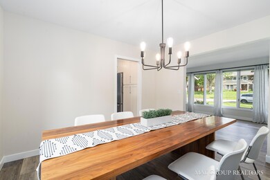 Formal Dining