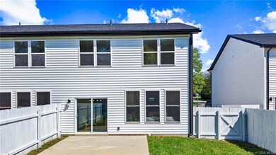 1543 Blackiston Mill Rd unit A, Clarksville, IN 47129 - photo 3