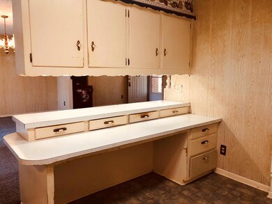 208 Lindsey Ave, Bay City, TX 77414 - photo 7