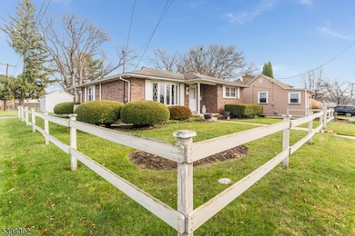 1035 Grand St, Phillipsburg, NJ 08865 - photo 3