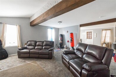 223 W Wayne St, Allentown, PA 18102 - photo 3