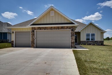 1067 S Cumberland Ave, Republic, MO 65738 - photo 2