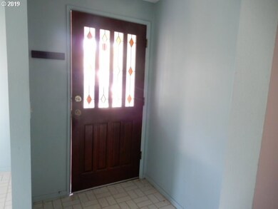 815 N van Duyn St, Eugene, OR 97401 - photo 2