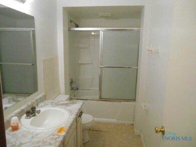 Full Bath.