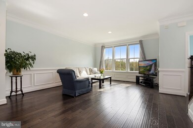 6157 Carey Park Ln, Falls Church, VA 22041 - photo 7