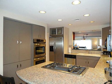 400 Meshanticut Valley Pkwy unit 10, Cranston, RI 02920 - photo 6