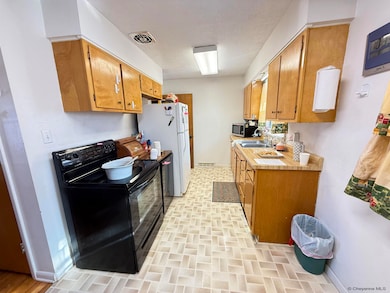 3331 Belaire Ave, Cheyenne, WY 82001 - photo 3