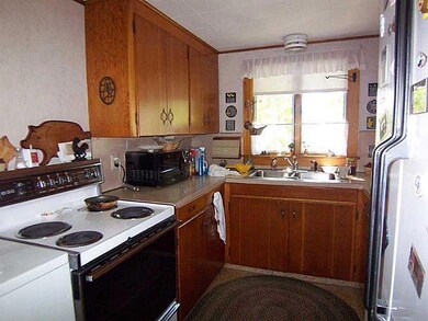 21 Harden Ave, Camden, ME 04843 - photo 5