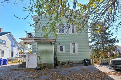 191 Barton St, Pawtucket, RI 02860 - photo 4