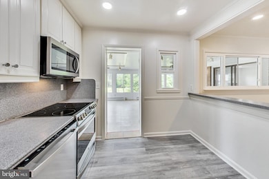 906 Snider Ln, Silver Spring, MD 20905 - photo 2