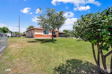 1628 Tejon St, Bakersfield, CA 93305 - photo 3