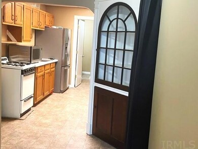 521 Broadway St, New Haven, IN 46774 - photo 3