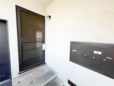 3450 Redondo Beach Blvd unit 2, Torrance, CA 90504 - photo 2