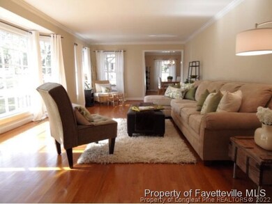 306 Dunbar Dr, Fayetteville, NC 28303 - photo 4