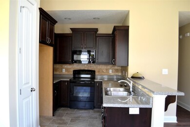 155 Sourwood Ln, Warner Robins, GA 31093 - photo 5