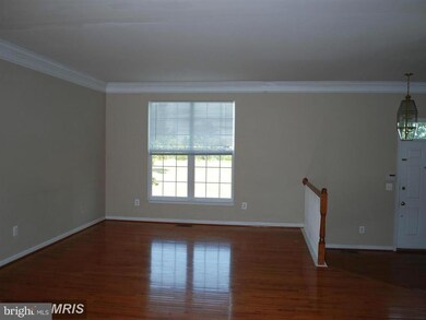 25501 Beresford Dr, Chantilly, VA 20152 - photo 3