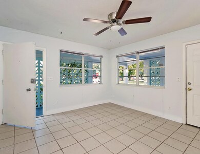1102 Makua Ave S-4