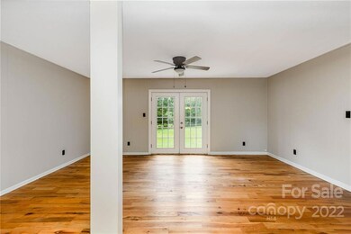 308 Buckskin Dr, Gastonia, NC 28052 - photo 5