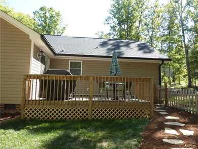 1974 Tot Hill Farm Rd, Asheboro, NC 27205 - photo 4