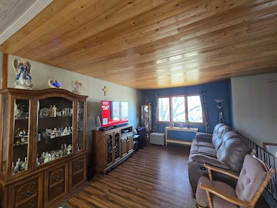 1904 N Eastwood St, Norfolk, NE 68701 - photo 6