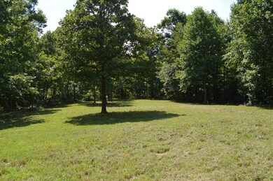 221 Saddlebrook Dr, Hohenwald, TN 38462 - photo 7