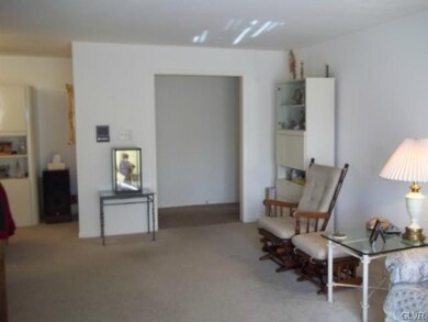 911 Cold Spring Rd unit 7, Allentown, PA 18103 - photo 3