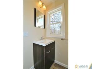 184 Baldwin St, New Brunswick, NJ 08901 - photo 7