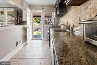 1526 Gleneagle Rd, Baltimore, MD 21239 - photo 5