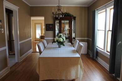 235 N Berteau Ave, Elmhurst, IL 60126 - photo 2