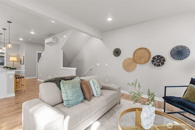 18791 67th Dr NE unit 6, Kenmore, WA 98028 - photo 5