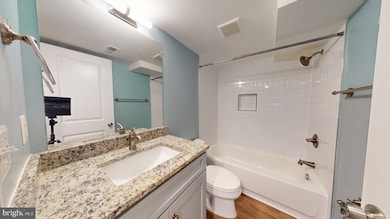 1210 N Kenilworth St unit 9, Arlington, VA 22205 - photo 4