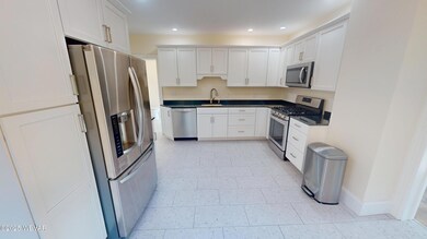 604 Broad St, Montoursville, PA 17754 - photo 6