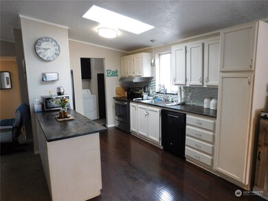 177 Forest Napavine Rd E, Chehalis, WA 98532 - photo 3