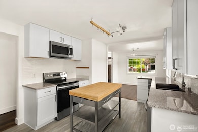 8826 10th Ave SW, Seattle, WA 98106 - photo 6