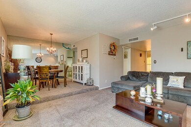 4215 W Carol Ave, Phoenix, AZ 85051 - photo 3