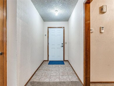 303 Hardesty Dr, Shawnee, OK 74804 - photo 4