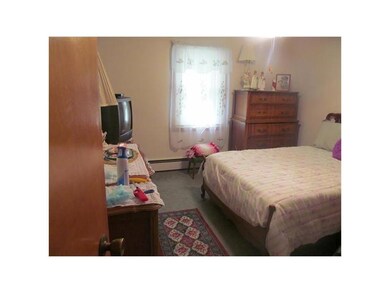 41 Chu Kaing Dr, Cumberland, RI 02864 - photo 4