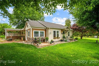 113 Trinity Rd, Statesville, NC 28625 - photo 3