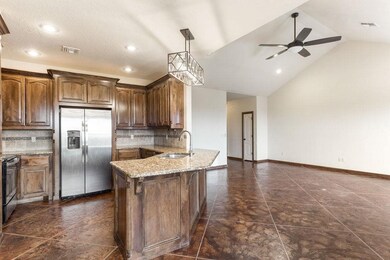 275 Happy Hollow Ln, Elgin, OK 73538 - photo 3