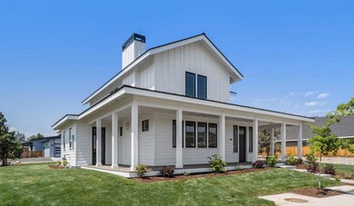 659 NW 13th St, Redmond, OR 97756 - photo 3